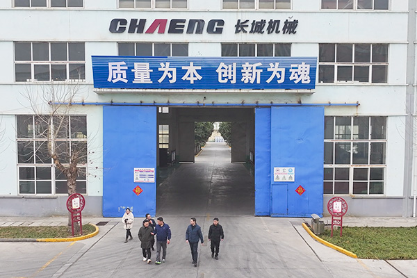 韩国客户到访新乡hg1088对30万吨矿粉线项目产品进行验货